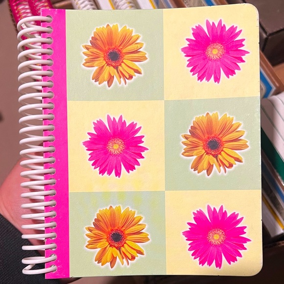 Vintage Flowers Pulp Paper Products Notebook - Picture 1 of 6